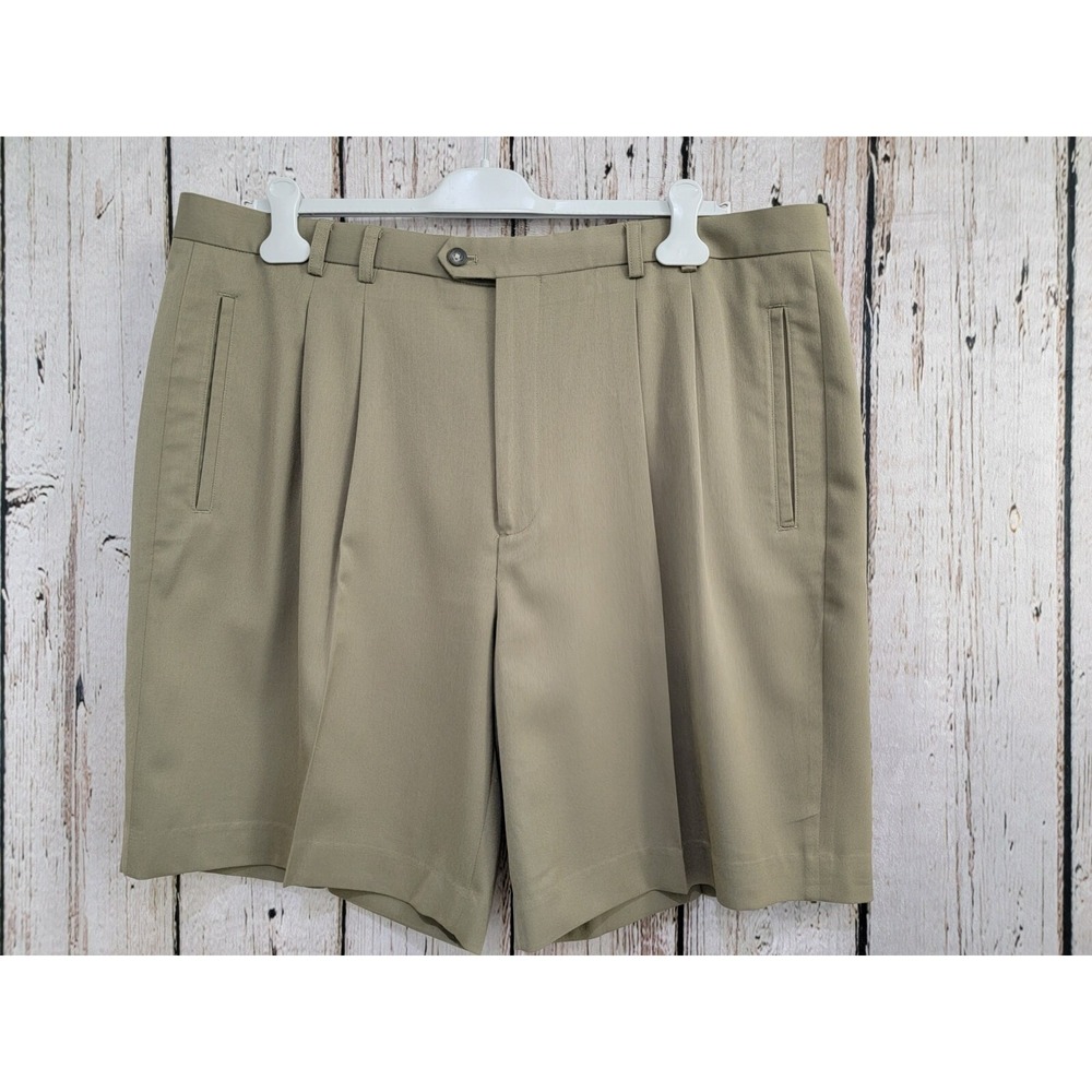 Men's 42 Cutter & Buck Army Green Pleated‎ Front 9" Dress Golf Shorts EUC